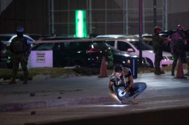 La ahora detenida grabó los cuerpos con un teléfono celular