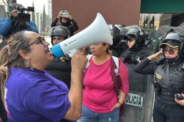 Marcha colectivo feminista “Las Tonantzin”.