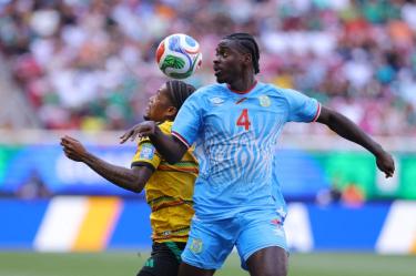 Axel Tuanzebe (4) fue el autor del gol que tiene a Congo con un pie en el Mundial