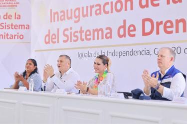 GUERRERO Evelyn Salgado entrega obras