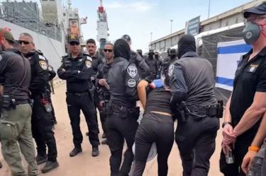 Algunos activistas aseguraron que fuerzas israelíes dispararon balas de plástico durante el operativo.