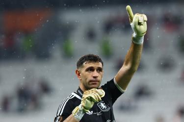 Emiliano Martínez llegará a punto para poder jugar con Argentina el Mundial