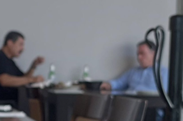 La reunión ocurrió en el restaurante El Álamo, ubicado dentro del Country Club de Culiacán