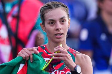 Alegna González gana oro en prestigiosa competencia en España