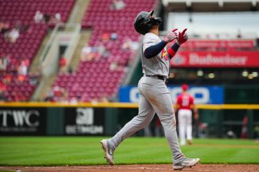 Bryan Torres conectó cuadrangular en su debut con los Cardinals tras un recorrido de más de una década en ligas menores e independientes.