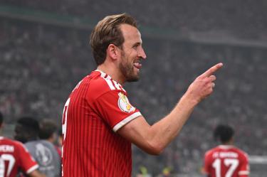 Harry Kane vive uno de los mejores momentos de su carrera y en Bayern Munich no contemplan una salida rumbo al Barcelona.