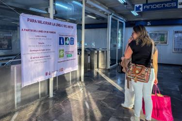 Debido a estas obras, los usuarios únicamente pueden viajar de la estación Pino Suárez a Cuatro Caminos.