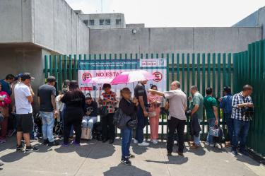 El Seguro Social hizo un llamado a los padres de familia a fortalecer las medidas de prevención y protección.