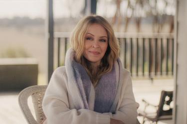 Never-before-seen footage, moving confessions and famous friends: the three-part documentary "Kylie" is an effort to remind fans how the pop icon is "not invincible". Photo: Netflix/dpa - ATTENTION: editorial use only in connection with the latest coverage and only if the credit mentioned above is referenced in full