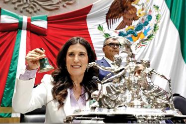 Kenia López, diputada presidenta de la Cámara de Diputados.