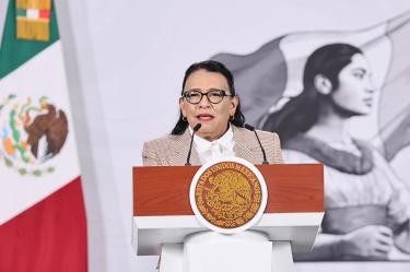 La secretaria de Gobernación, Rosa Icela Rodríguez, informó sobre el regreso de miles de jóvenes a las aulas mediante programas sociales y deportivos.