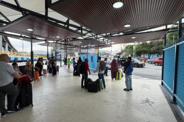 En cuanto a la bahía de la Terminal 2, ya se encuentra dando servicio, pero los trabajos aún no concluyen