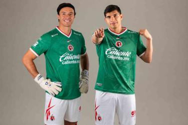 La nueva playera de Xolos apuesta por los colores de México y una silueta del xoloitzcuintle como elemento principal del diseño.