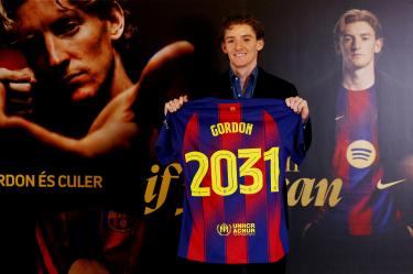 Anthony Gordon es nuevo jugador del Barcelona