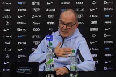 Marcelo Bielsa explicó los motivos por los que Uruguay llegará al Mundial 2026 sin disputar partidos amistosos de despedida.