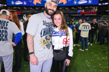 La esposa del lanzador de los Dodgers, Tanner Scott, revela las amenazas de muerte que recibió sobre su hijo
