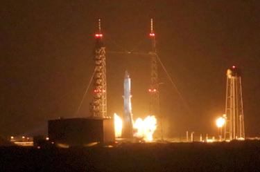 Explosión del cohete New Glenn daña gravemente la plataforma de Blue Origin en Cabo Cañaveral.
