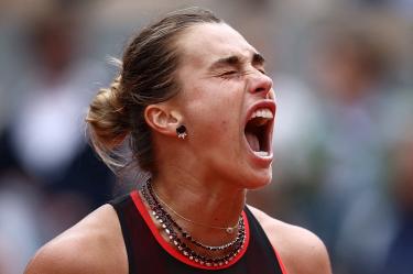 ¡Sorpresa mayor en Roland Garros! Sabalenka es eliminada; ‘caí en un agujero’