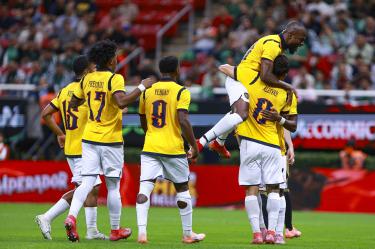 La selección de Ecuador disputará su quinta Copa del Mundo en 2026 bajo la dirección técnica de Sebastián Beccacece