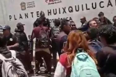 Tres estudiantes fueron trasladados a la Fiscalía Especializada en Materia de Delitos Cometidos por Adolescentes