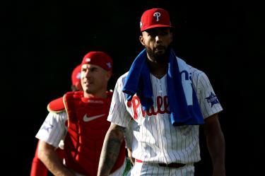 Cristopher Sánchez fue reconocido como el Mejor Pitcher de Mayo luego de su impresionante racha de cinco juegos sin aceptar carreras.