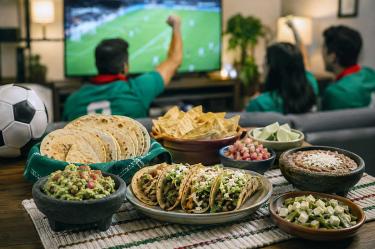 Ilustración sobre la tortilla de maíz como botana saludable para el Mundial.