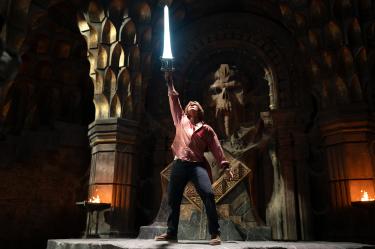 Nicholas Galitzine es  'Adam' en MASTERS OF THE UNIVERSE.