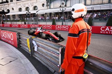 El británico busca su primera victoria dominical con Ferrari