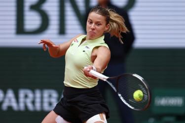 Maja Chwalinska juega la final de Roland Garros 2026 sin un patrocinador de ropa deportiva.