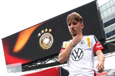 Lennart Karl sufrió la lesión muscular que lo margina de la Copa del Mundo estando en la concentración germana en Estados Unidos.
