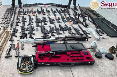 Aseguran arsenal en Sinaloa