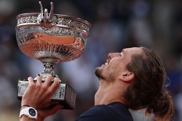 Alexander Zverev sufre diabetes tipo 1, condición crónica que 9.5 millones de personas padecen alrededor del mundo.