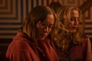 Hannah Einbinder y Gillian Anderson protagonizan la cinta