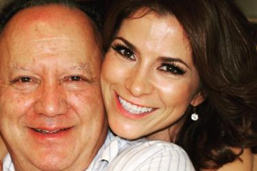 La cantante compartió una historia en redes sociales sobre la muerte de su padre