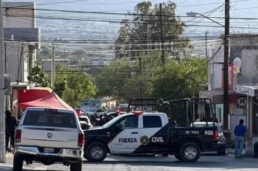 La agresión ocurrió ayer martes alrededor de las 16:45 horas, en el negocio “Abarrotes Tejada”, ubicado en Alfonso Santos Palomo, en la colonia CROC, de Monterrey