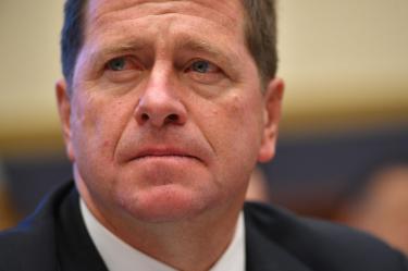Donald Trump anunció el nombramiento de Jay Clayton como nuevo director de Inteligencia Nacional de Estados Unidos, buscando dar estabilidad a los servicios de inteligencia.