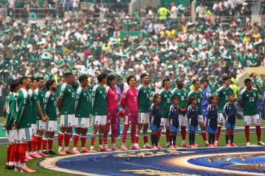 Se estrenó en el Estadio Ciudad de México la ceremonia de los himnos nacionales.
