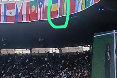 La bandera de Rusia presente en el Estadio Ciudad de México