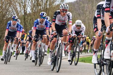 Isaac del Toro está de vuelta; entra al Top 10 en el Tour Auvergne Rhone-Alpes