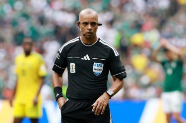 Wilton Sampaio fue el árbitro en el partido México vs Sudáfrica
