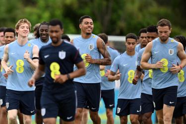 Las estrellas de Inglaterra como Harry Kane y Jude Bellingham se quedaron sin sus botines y ropa debido al robo del que fue víctima todo el equipo.