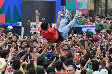 En el primer día de actividades en la Fan Festival registró altercados entre aficionados.