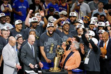 New York Knicks hacen historia: campeones de la NBA después de 53 años