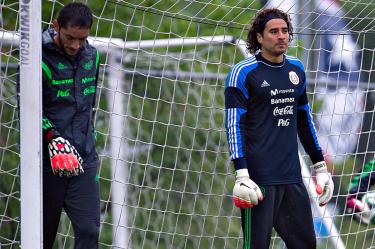 Guillermo Ochoa jugó en 3 Mundiales; Corona no tuvo minutos luego de 3 convocatorias a Copas del Mundo.