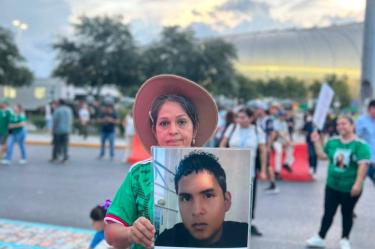 Las afueras del Estadio Monterrey fueron escenario de la protesta.