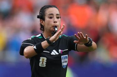 Katia Itzel García, árbitra del partido