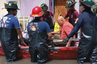 Las intensas lluvias registradas en Tlalnepantla, Estado de México, provocaron inundaciones