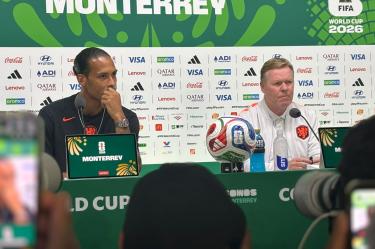 Ronald Koeman en la conferencia en Monterrey previo al partido del lunes.