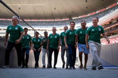 Las leyendas de la Selección Mexicana que brillaron en el Mundial de 1986 regresaron al Estadio Ciudad de México, donde revivieron los recuerdos de la última gran actuación del Tricolor en casa.
