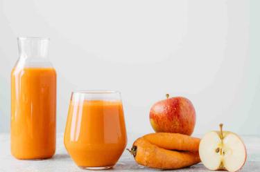Licuado de zanahoria con manzana